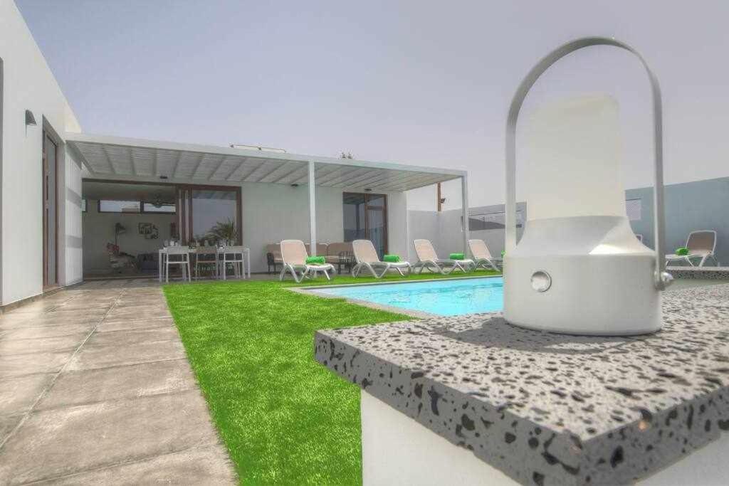 Villa Ponzos Chalet Independiente Y Privado Triquivijate Exterior foto